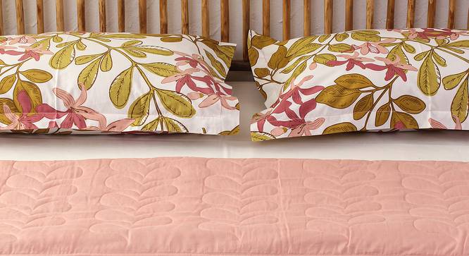 Senjana Bedcover (Pink, Double Size) by Urban Ladder - Ground View Design 1 - 779339