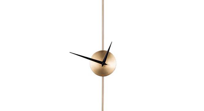 Minimal Wall Clock - 2 feet (Gold) by Urban Ladder - Design 1 Side View - 799722