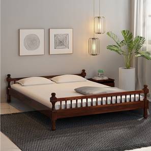 J And J Bedroom Design Wood Turner Solid Wood Queen Size Non Storage Bed in Honey Oak Finish