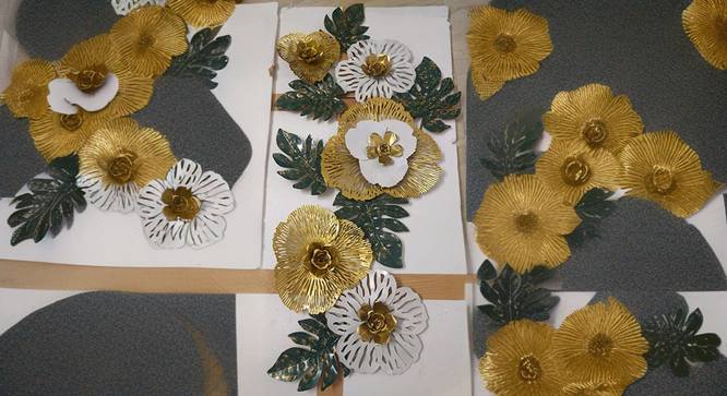 Floral Home Decor Metal Wall Art (Multicolor) by Urban Ladder - Cross View Design 1 - 914885