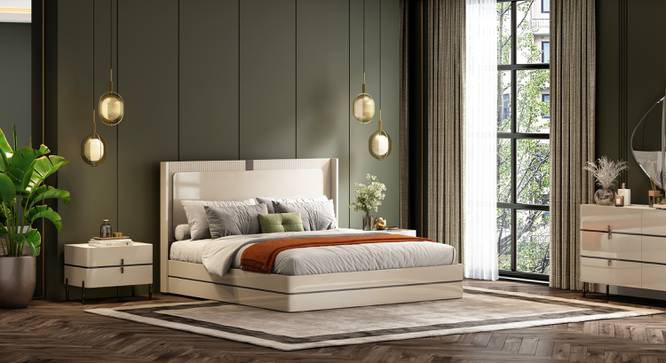 Naomi King Size Non Storage Bed (King Bed Size, Lacquered Finish) by Urban Ladder - - 991354