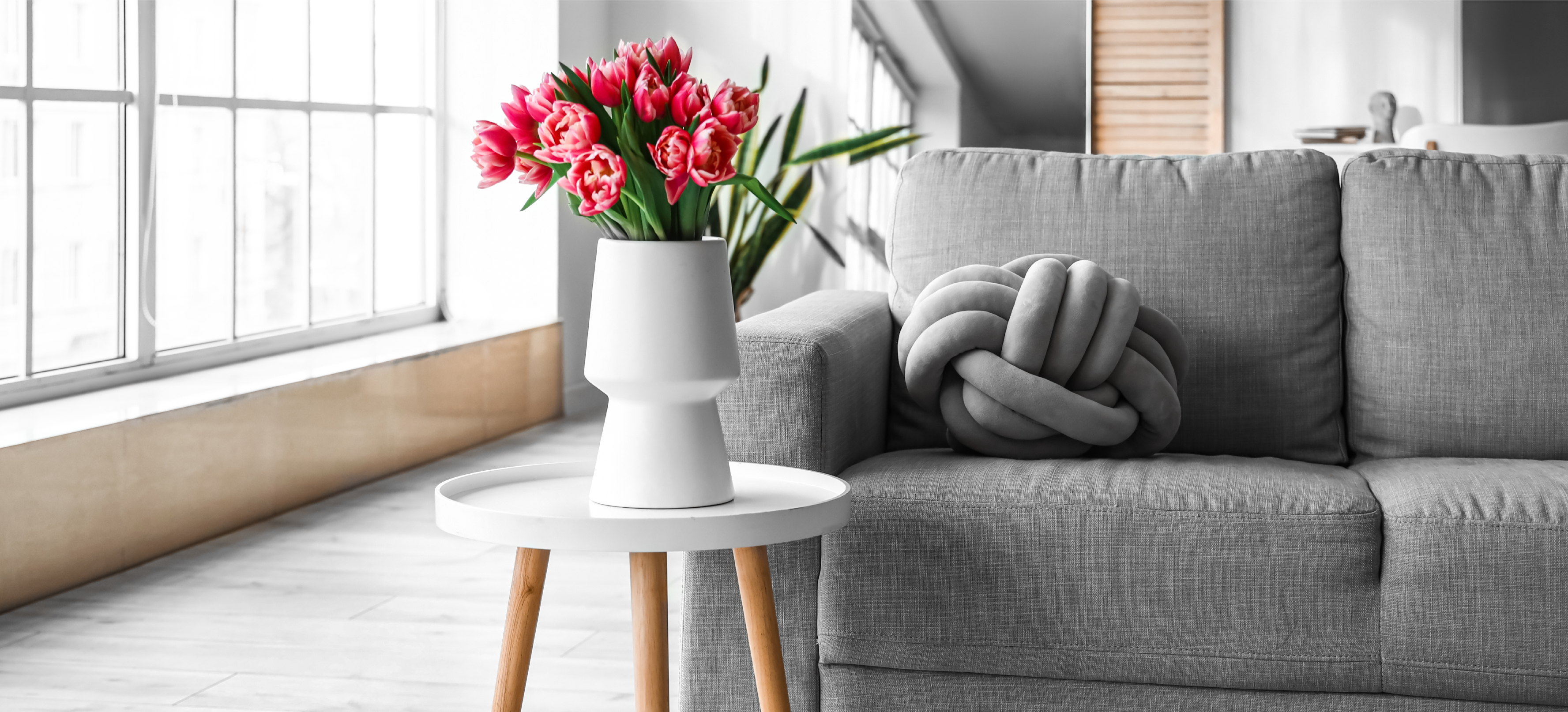 How to Bring Style and Sophistication to Your Home with Flower Vases