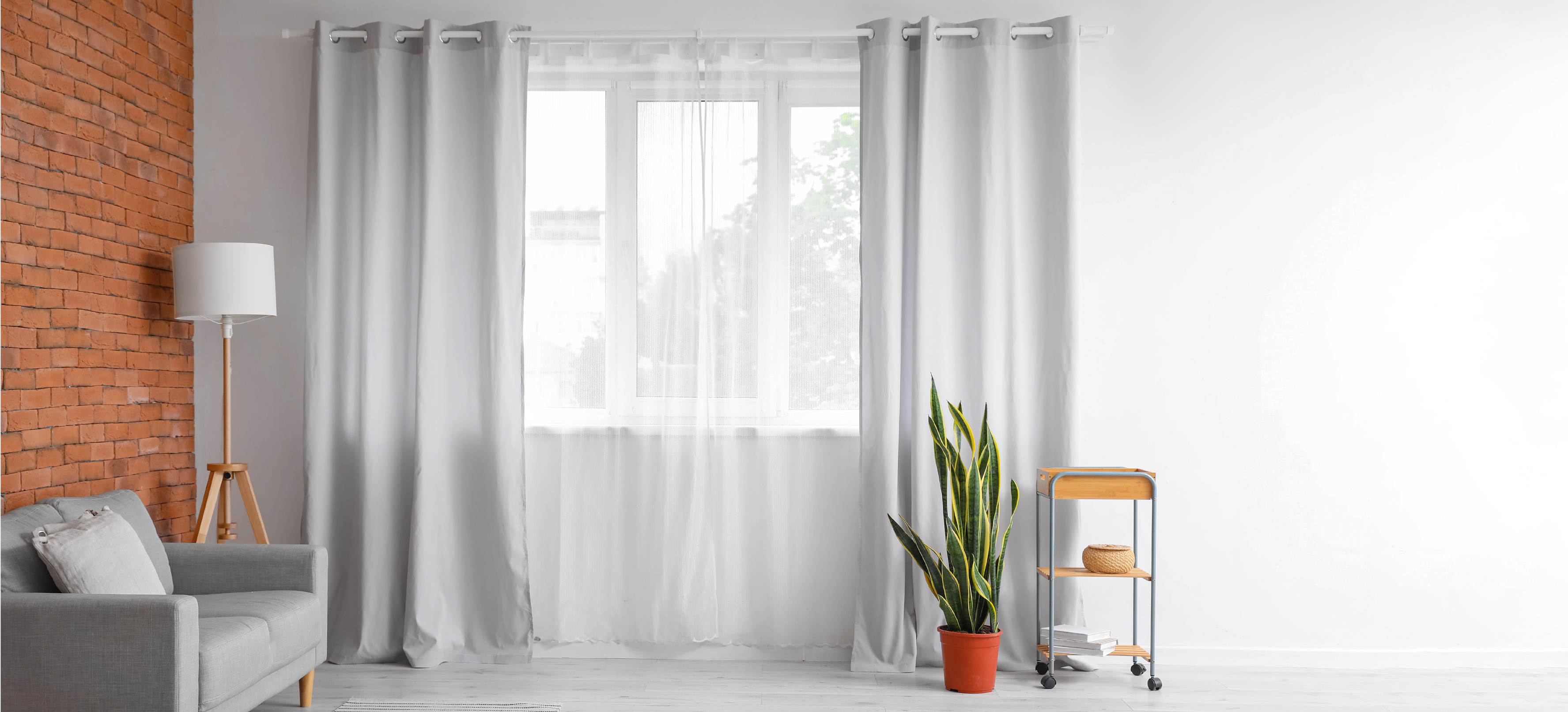 How to choose designer curtains for your bedroom