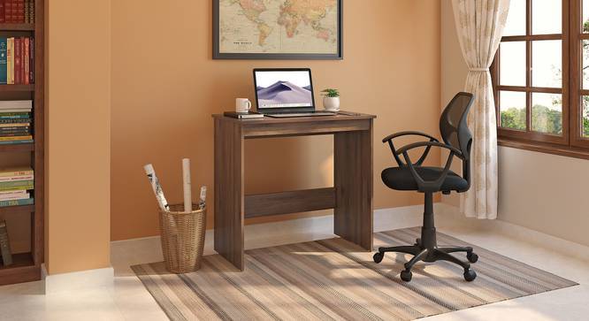 Brown Standard Wooden Study Table